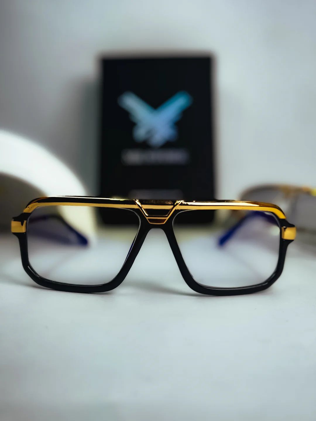 Intelligent Aura Shades